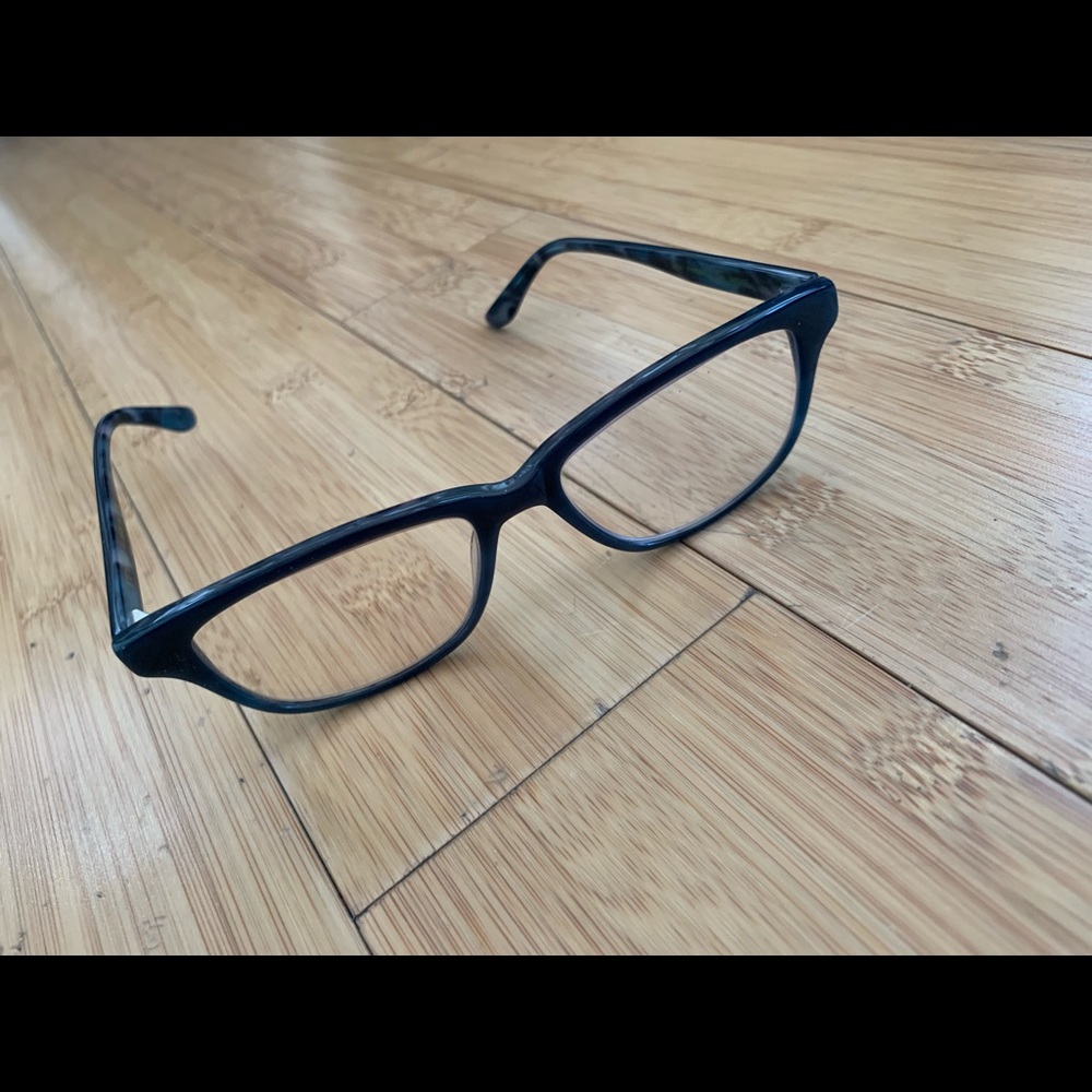 Bevel Sunglasses with optical lens
